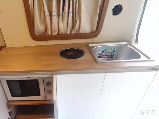 改装床车旅行小面包露营车自驾游更方便mg